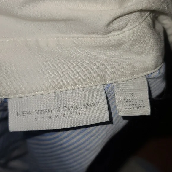 EUC NY & CO striped white/blue button down shirt womens sz xl - Picture 3 of 3